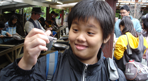 New Zealand gold mining field trip for secondary school students.